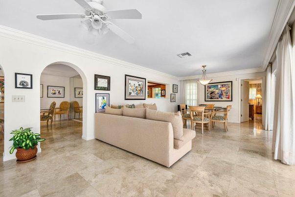 Dining room, Interior, Living room, Pendant Lights