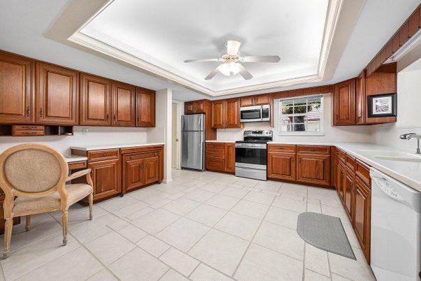 Interior, Kitchen, Stainless Steel Appliances