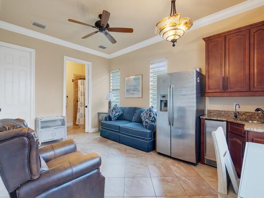 Interior, Kitchen, Living room, Stainless Steel Appliances