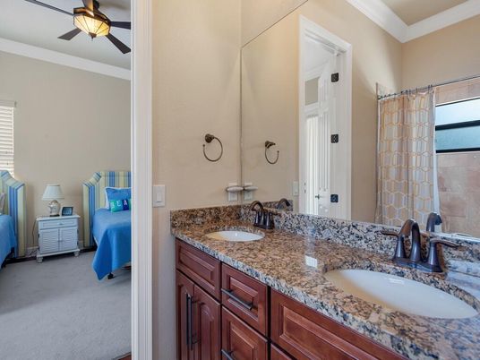 Bathroom, Bedroom, Dual Sink Vanities, Interior