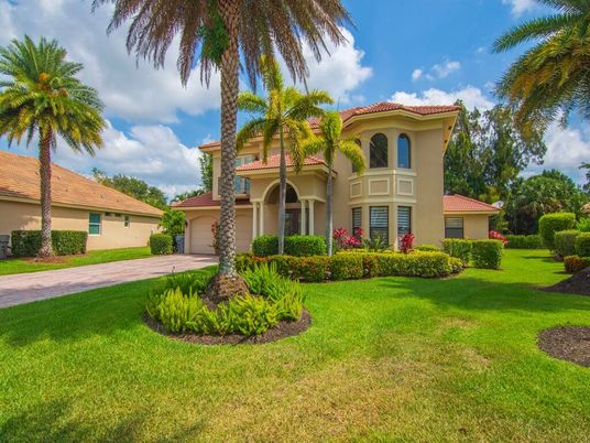 Attached, Backyard, Exterior, Facade, Mediterranean