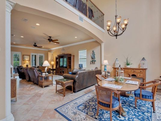 Chandelier, Dining room, Interior, Living room, Recessed Lighting