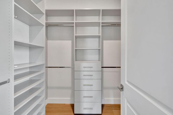Interior, Walk-in Closets, Wood Texture Flooring