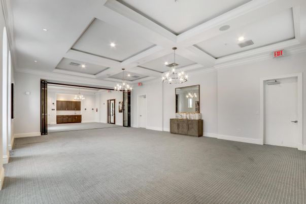 Chandelier, Empty room, Interior, Recessed Lighting
