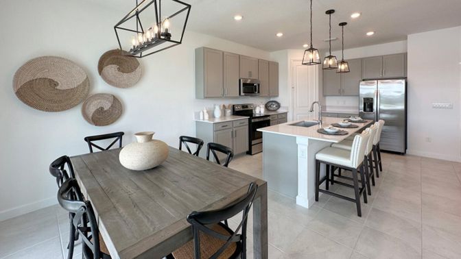 Dining room, Interior, Kitchen, Pendant Lights, Recessed Lighting, Stainless Steel Appliances