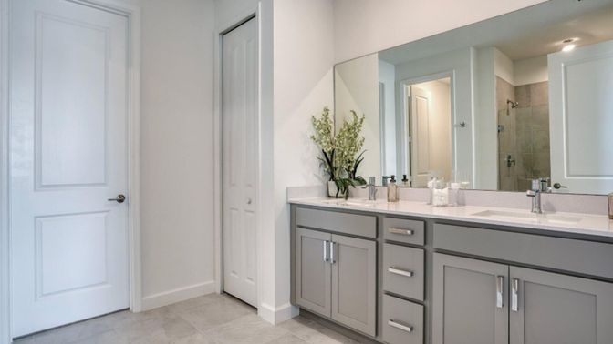 Bathroom, Dual Sink Vanities, Interior
