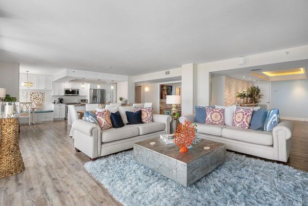 Dining room, Interior, Kitchen, Living room, Pendant Lights, Recessed Lighting, Stainless Steel Appliances, Wood Texture Flooring