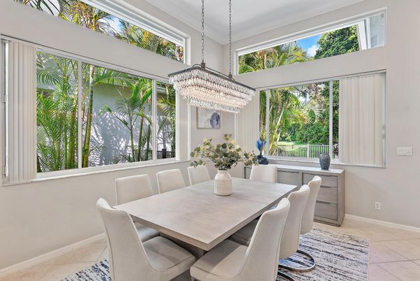 Chandelier, Dining room, Interior