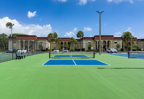 Exterior, Tennis Courts