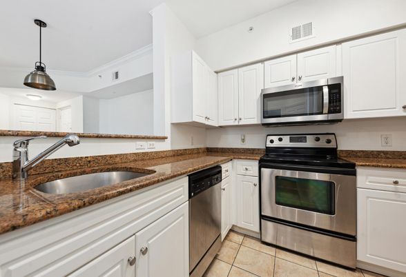 Interior, Kitchen, Pendant Lights, Stainless Steel Appliances