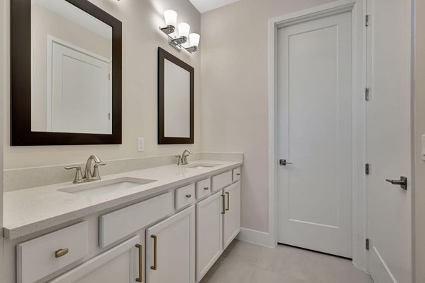 Bathroom, Dual Sink Vanities, Interior