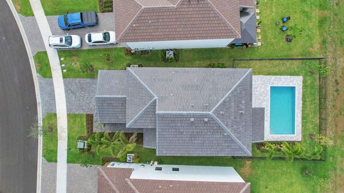 Exterior, Drone