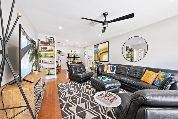 Interior, Living room, Recessed Lighting, Wood Texture Flooring