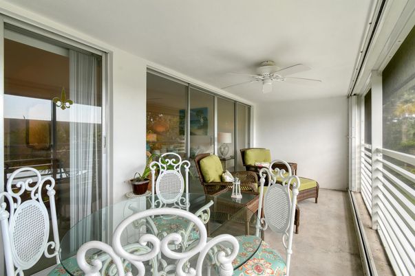 Dining room, Interior, Living room, Sun Room