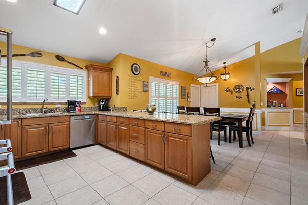 Dining room, Interior, Kitchen, Pendant Lights, Recessed Lighting