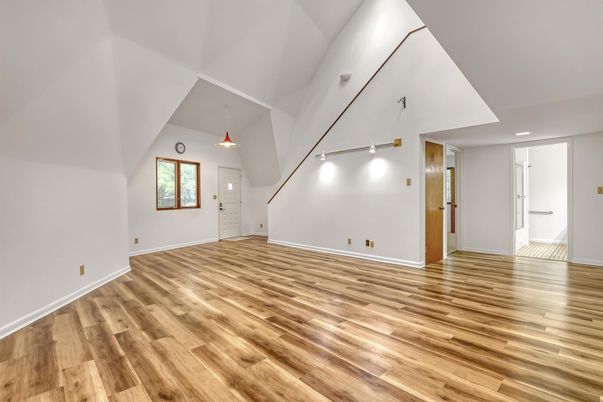 Empty room, Interior, Pendant Lights, Wood Texture Flooring
