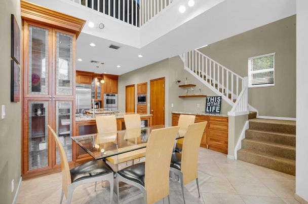 Dining room, Interior, Kitchen, Recessed Lighting, Stainless Steel Appliances
