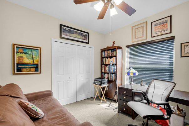 Home Office, Interior