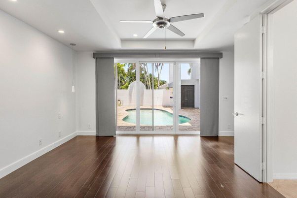 Empty room, Interior, Pendant Lights, Recessed Lighting, Wood Texture Flooring