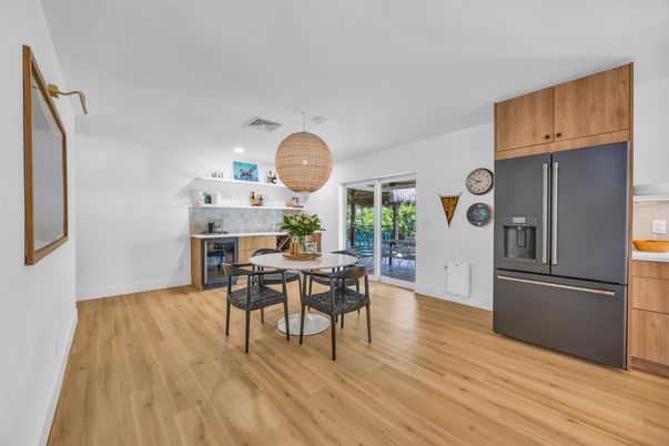 Dining room, Interior, Kitchen, Recessed Lighting, Wood Texture Flooring