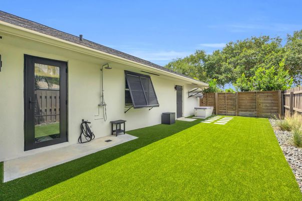 Backyard, Exterior