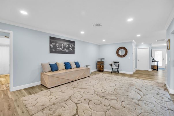 Interior, Recessed Lighting, Wood Texture Flooring