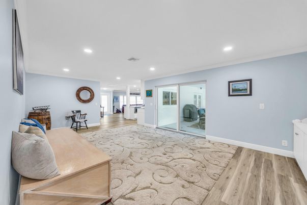 Interior, Recessed Lighting, Wood Texture Flooring