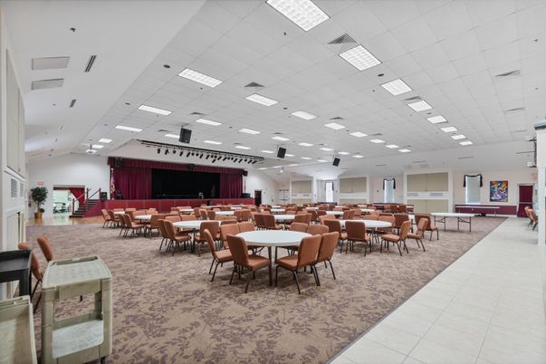 Dining room, Interior, Recessed Lighting