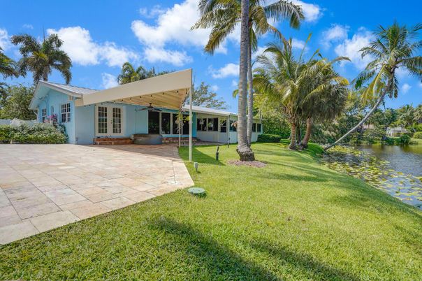 Backyard, Exterior, Water
