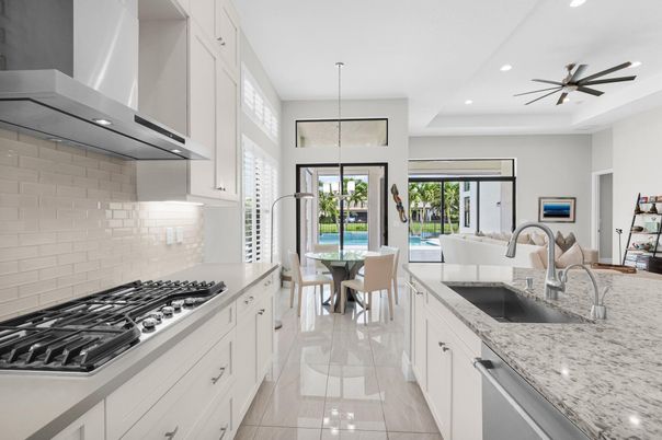 Dining room, Interior, Kitchen, Pendant Lights, Recessed Lighting, Stainless Steel Appliances