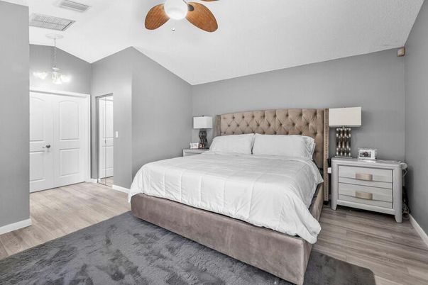 Bedroom, Interior, Pendant Lights, Wood Texture Flooring