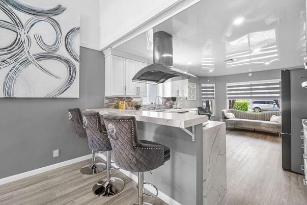 Interior, Kitchen, Recessed Lighting, Wood Texture Flooring