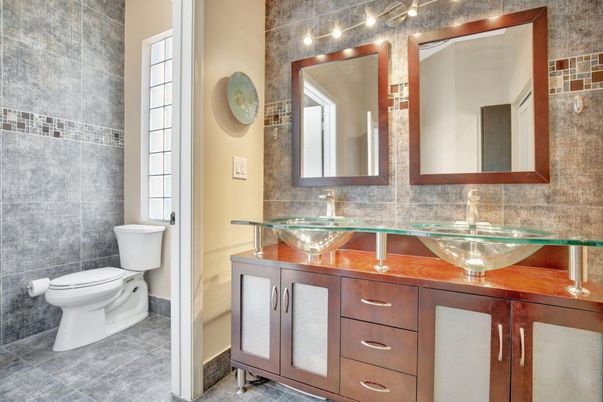 Bathroom, Dual Sink Vanities, Interior