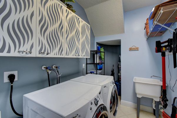 Interior, Washer