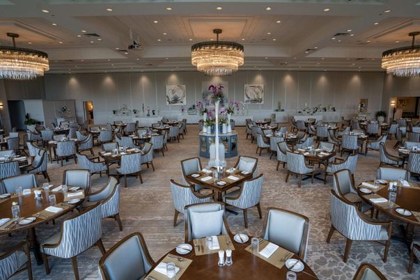 Chandelier, Dining room, Interior, Recessed Lighting
