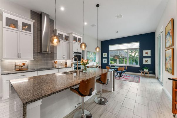 Dining room, Interior, Kitchen, Pendant Lights, Recessed Lighting, Stainless Steel Appliances