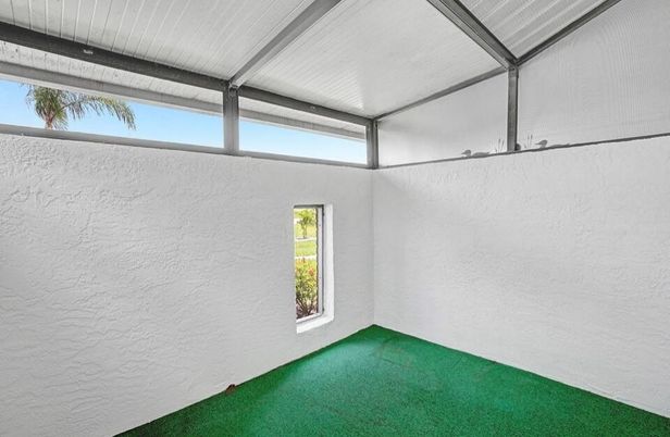 Empty room, Interior, Sun Room