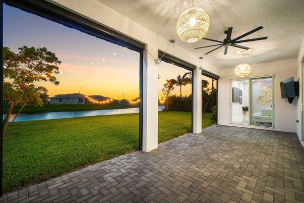 Backyard, Exterior, Water