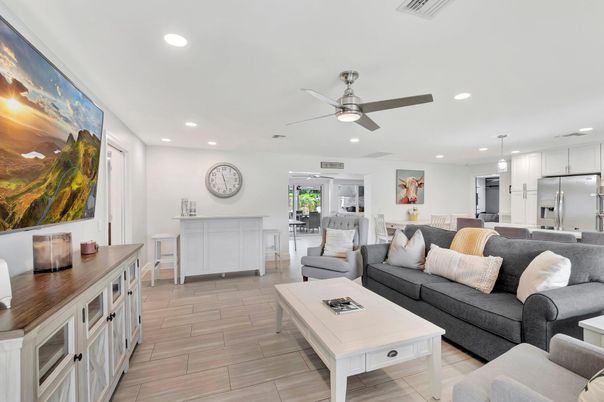 Interior, Kitchen, Living room, Pendant Lights, Recessed Lighting, Stainless Steel Appliances, Wood Texture Flooring