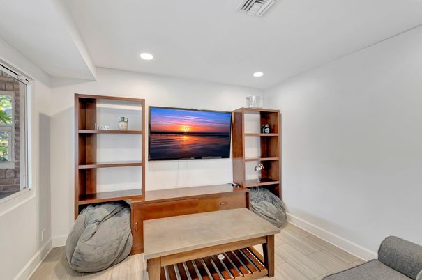 Interior, Recessed Lighting, Wood Texture Flooring