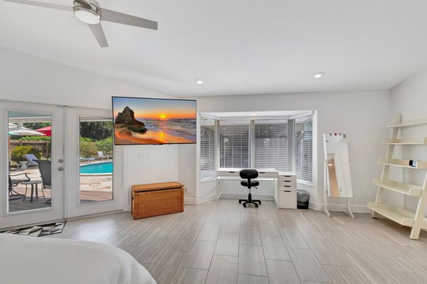 Bedroom, Home Office, Interior, Recessed Lighting, Wood Texture Flooring