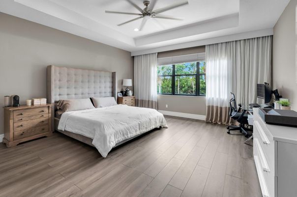 Bedroom, Home Office, Interior, Recessed Lighting, Wood Texture Flooring