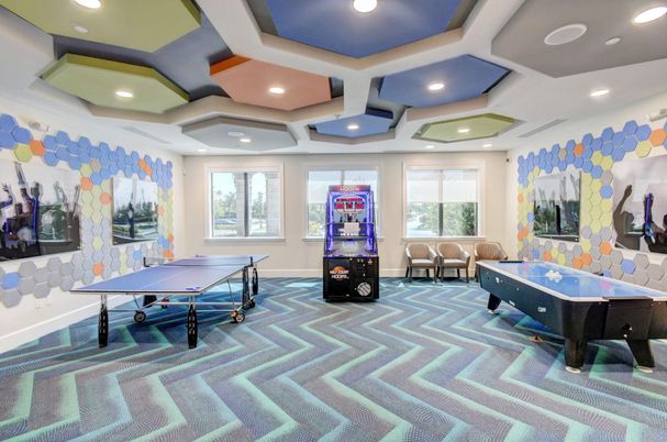 Game Room, Interior, Recessed Lighting