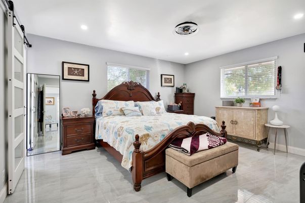 Bedroom, Interior, Recessed Lighting