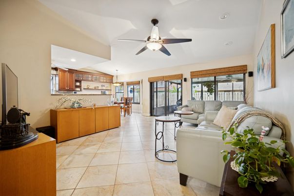 Interior, Kitchen, Living room, Pendant Lights, Recessed Lighting