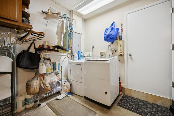 Interior, Washer