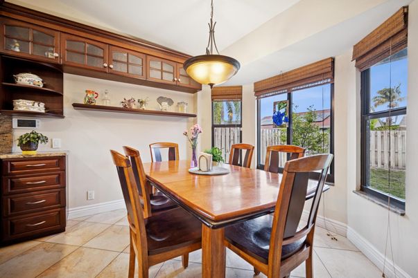 Dining room, Interior, Pendant Lights