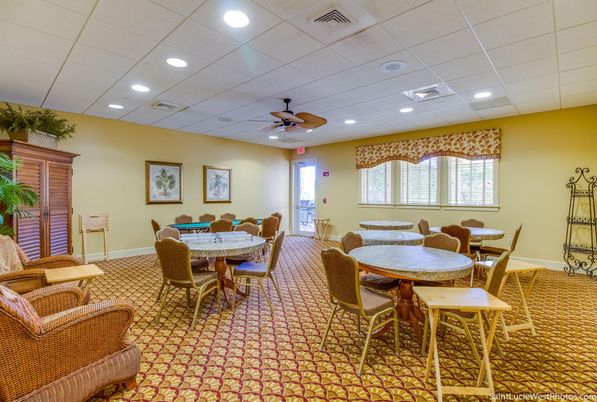 Dining room, Interior, Recessed Lighting