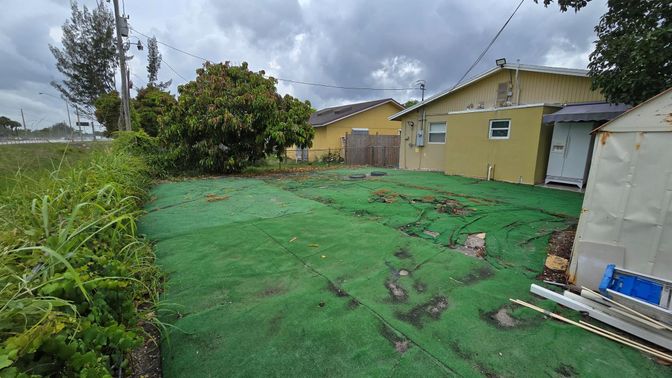 Backyard, Exterior