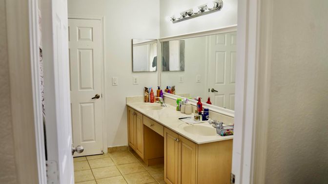 Bathroom, Dual Sink Vanities, Interior